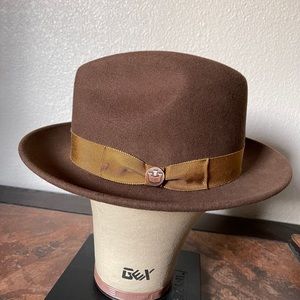 Goorin Bros. “Dean the Butcher” Fedora. Brown wool/Mustard band  For any Gender